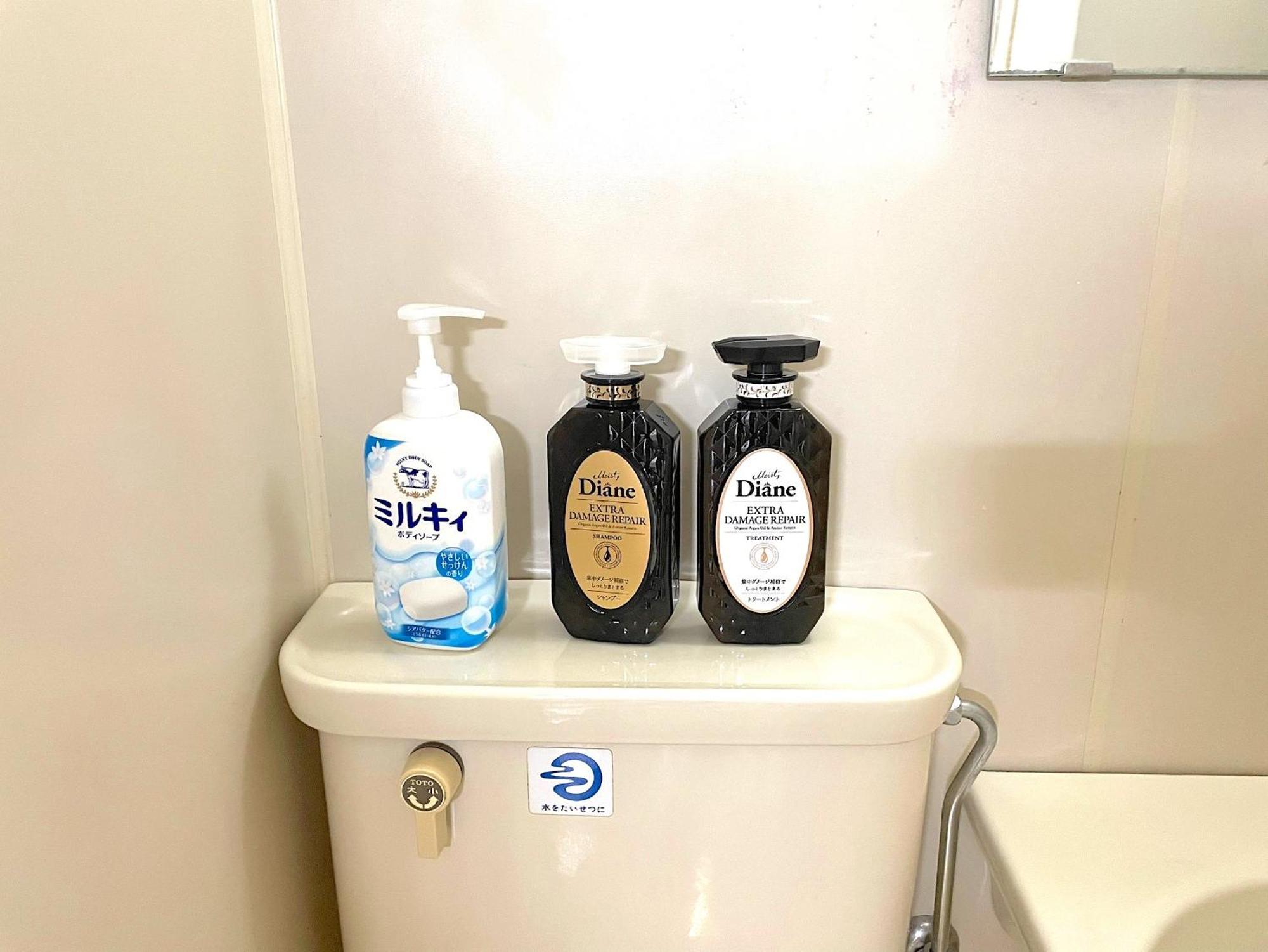 Fukuoka Airport Line Ijiri St Self Check In Apartment Экстерьер фото